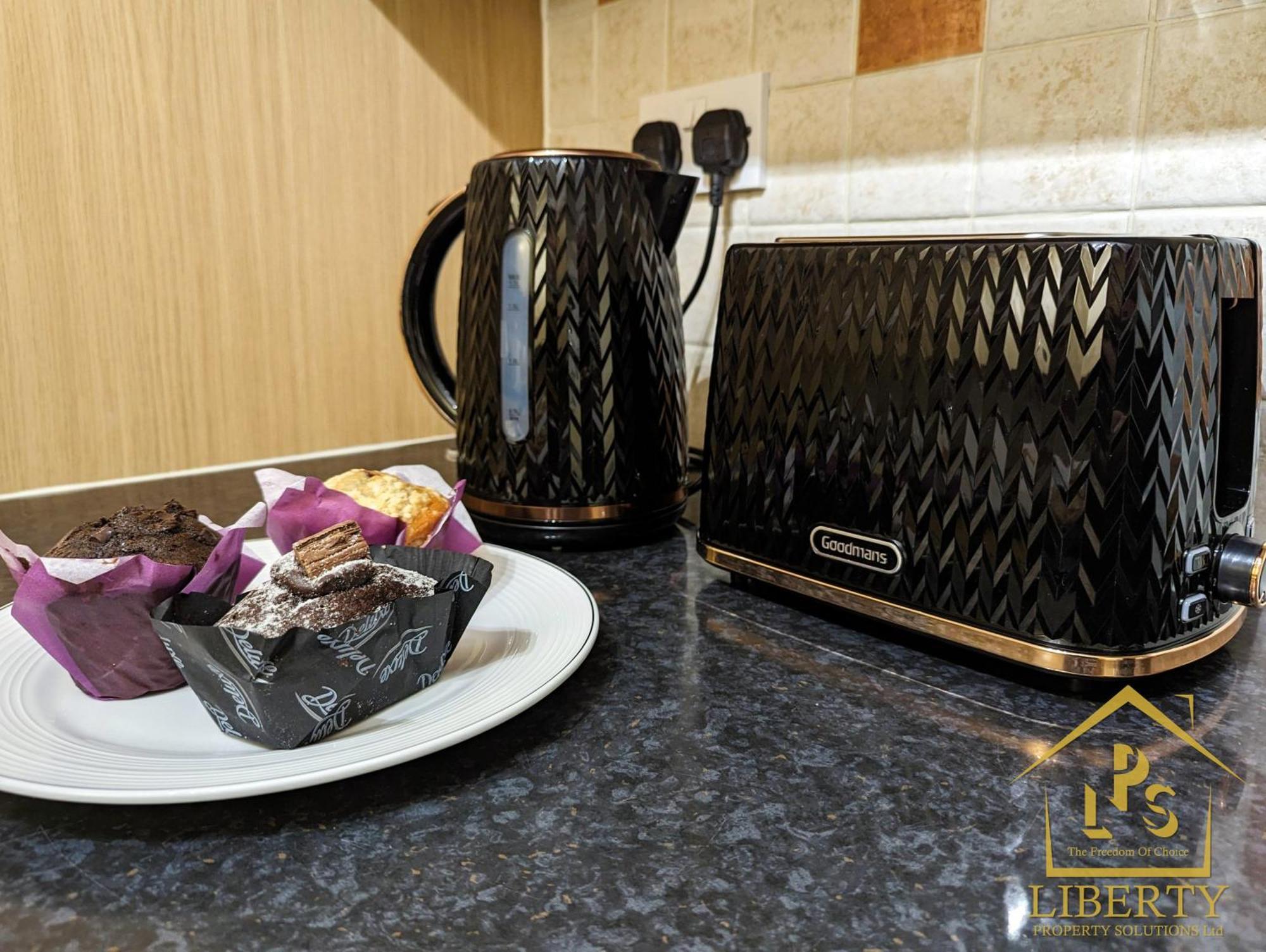 6 Guests * 4 Bedroom * Free Wi-Fi *Huntingdon Luaran gambar